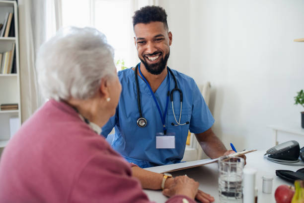 Nurse consulting with patient about medications